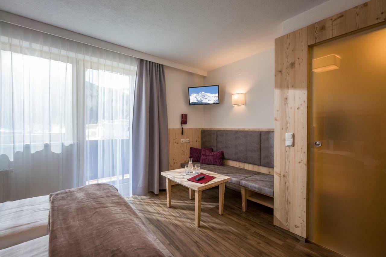 Hotel Maximilian Mayrhofen Exteriér fotografie